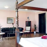 Herrenhaus *