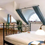 Herrenhaus *