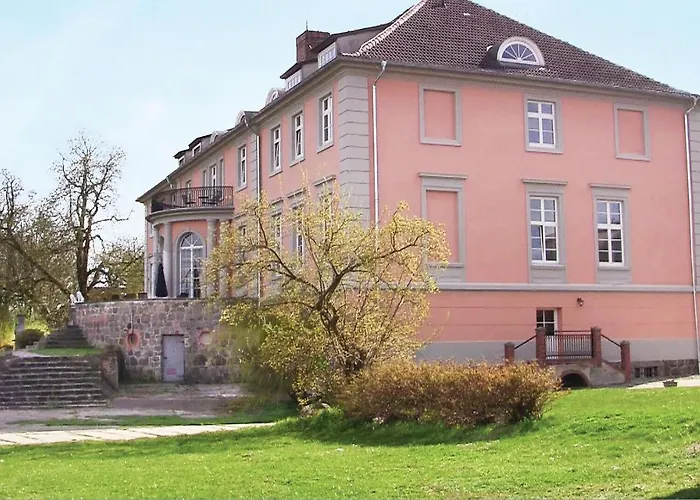 Herrenhaus بيت للعطل